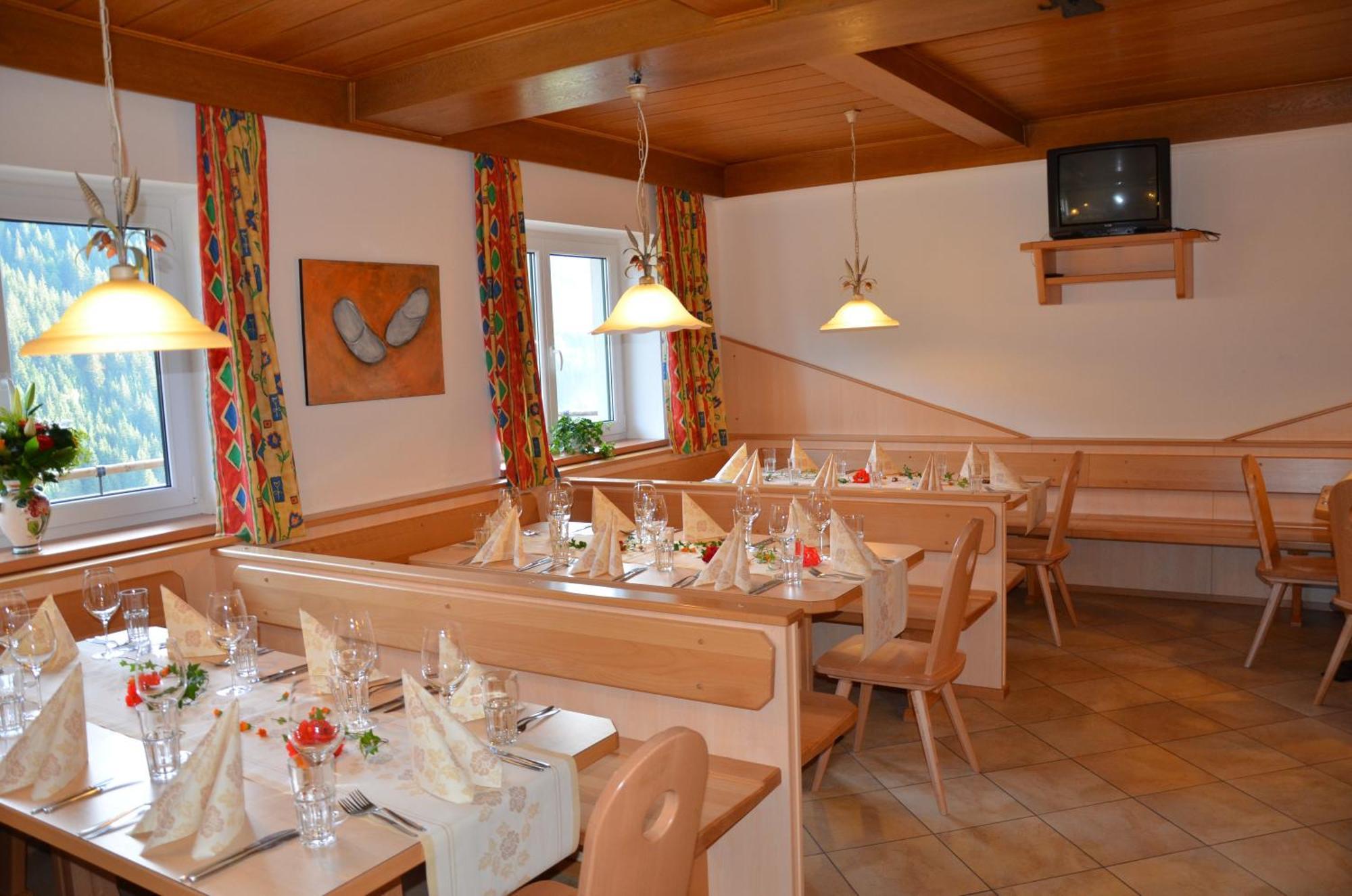 Ski In-Ski Out - Gaestehaeuser Saalbach-Hinterglemm - Wallegghof Christianhof Экстерьер фото