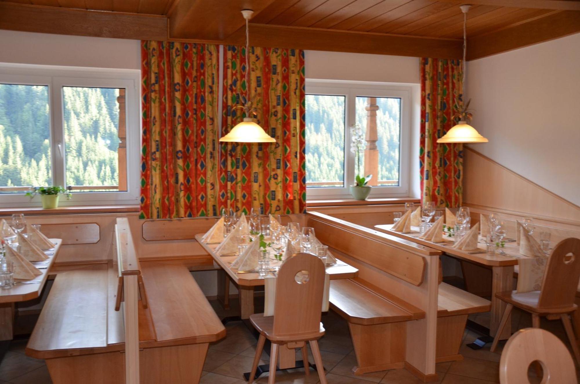 Ski In-Ski Out - Gaestehaeuser Saalbach-Hinterglemm - Wallegghof Christianhof Экстерьер фото